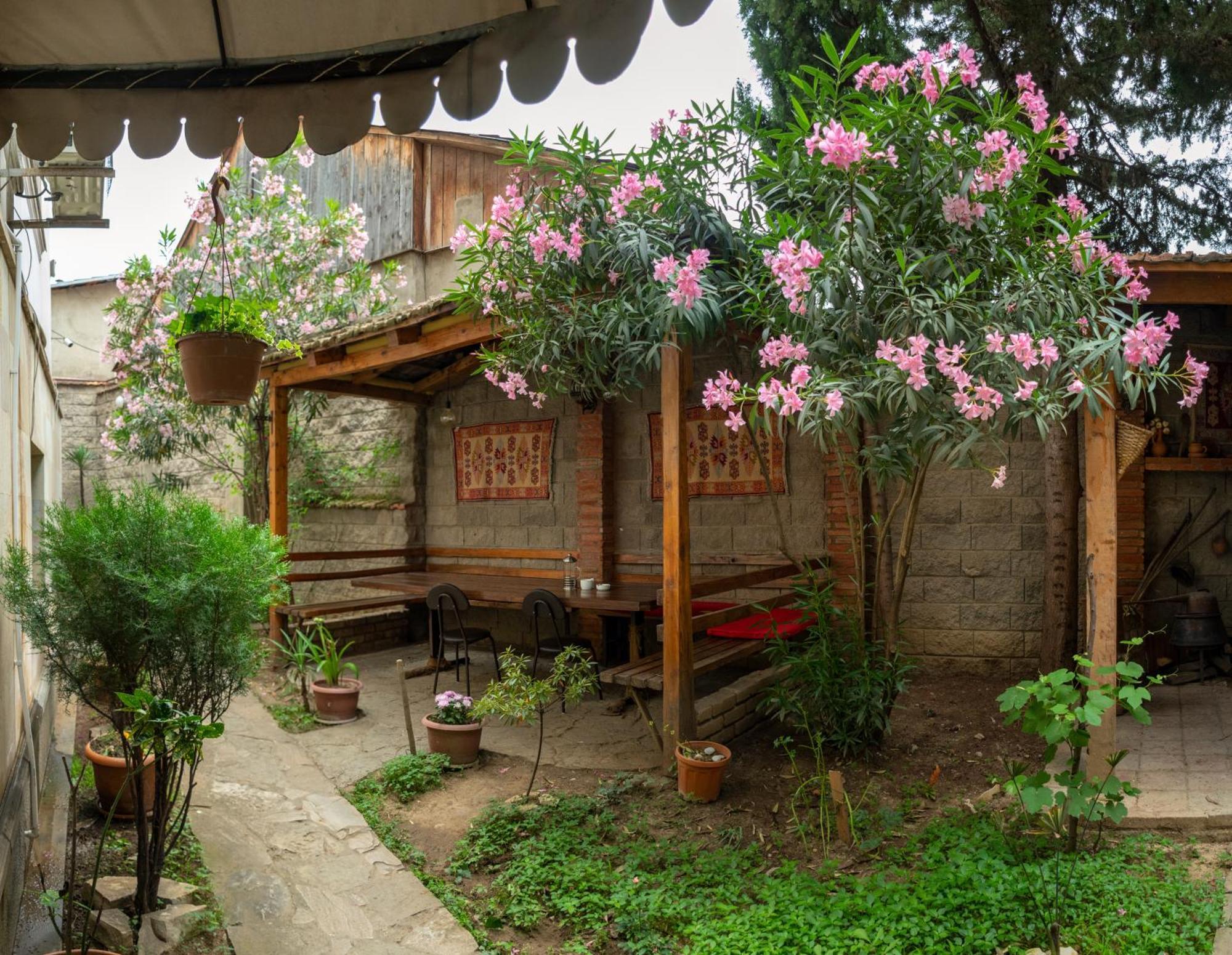 Valeria Hotel Tbilisi Zewnętrze zdjęcie
